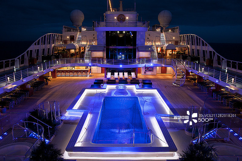 泳池甲板图片素材