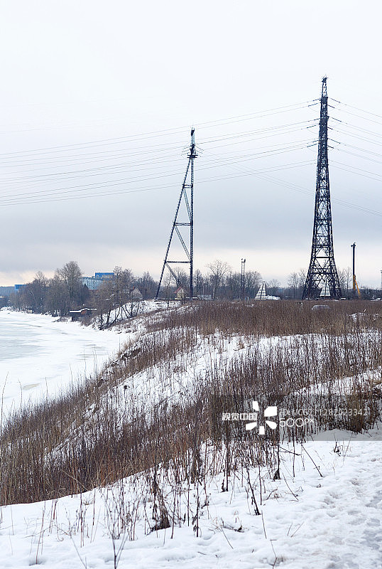 圣彼得堡郊区涅瓦河沿岸风光图片素材