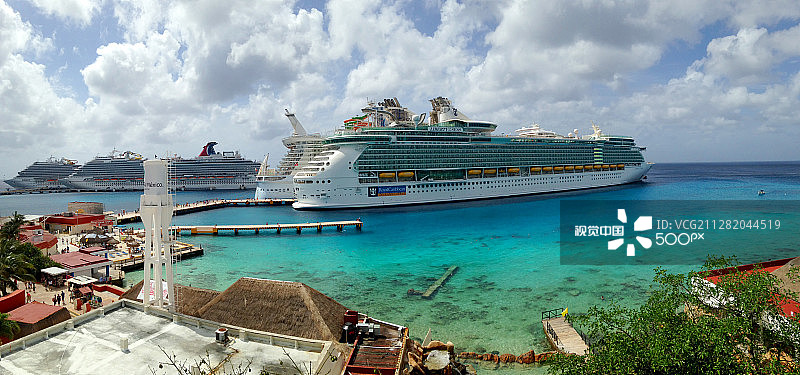 科苏梅尔岛游轮图片素材