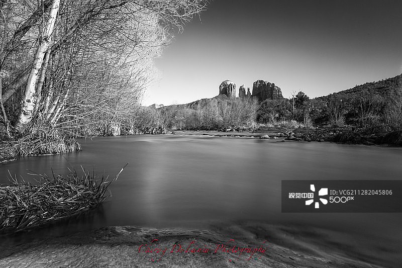 教堂岩 - 塞多纳（单色）图片素材