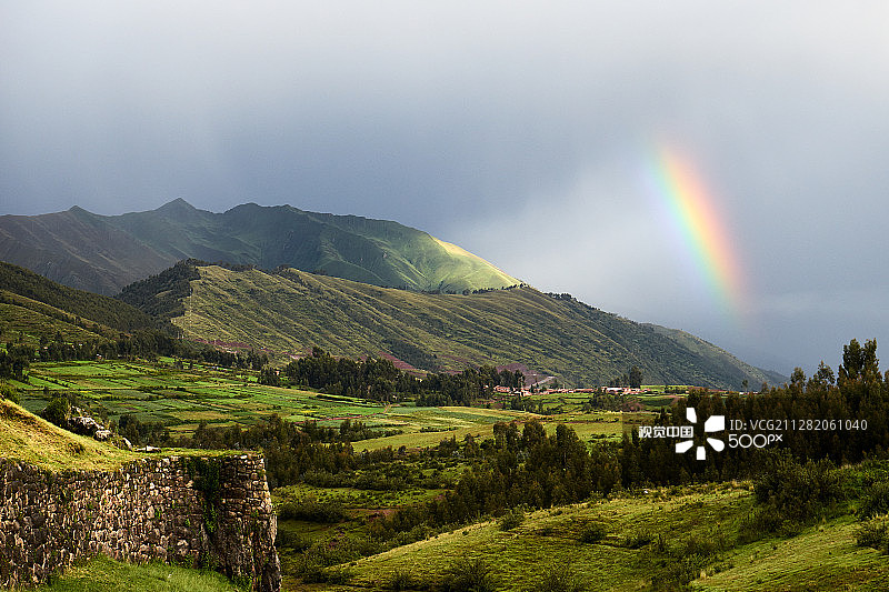 朦胧的彩虹图片素材