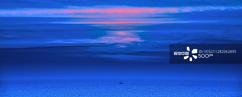 北海的渔船图片素材