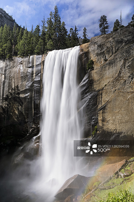 优胜美地弗纳尔瀑布图片素材