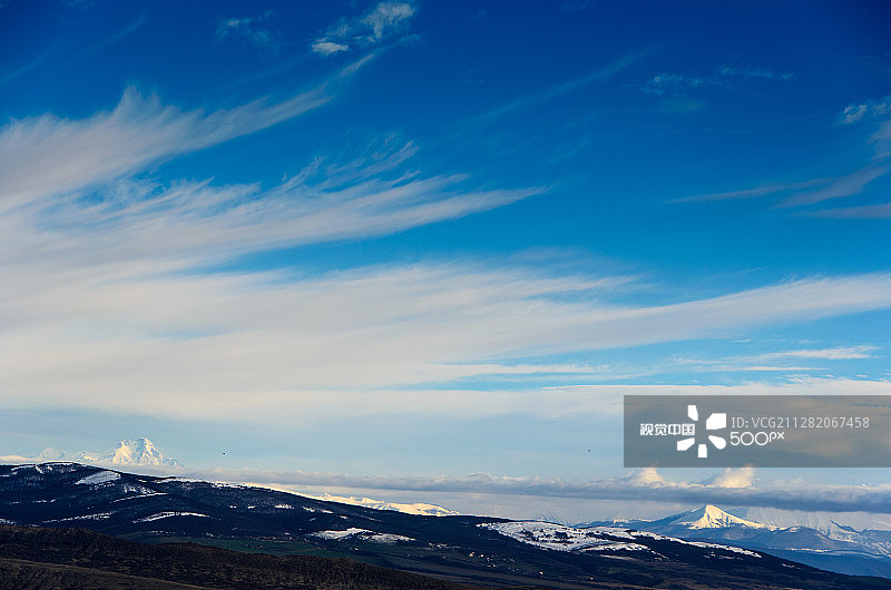 大高加索山脉和卡兹别克山图片素材