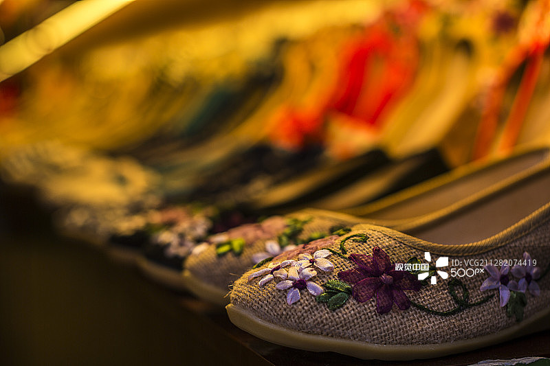 刺绣鞋图片素材