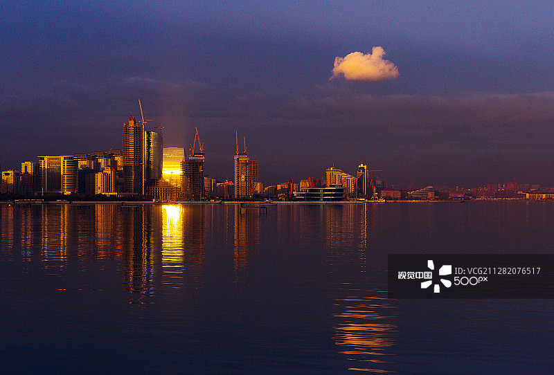 金色巴库图片素材