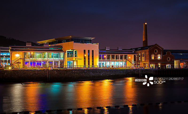 斯旺西市河畔风光图片素材