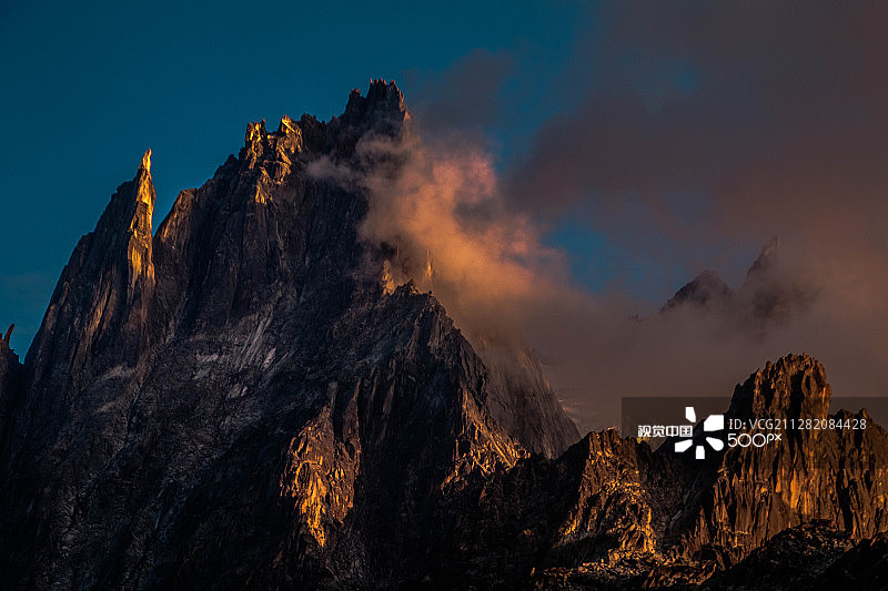 夏莫兹之夜图片素材