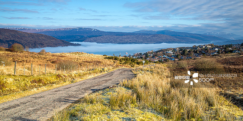 晨雾中的威廉堡图片素材