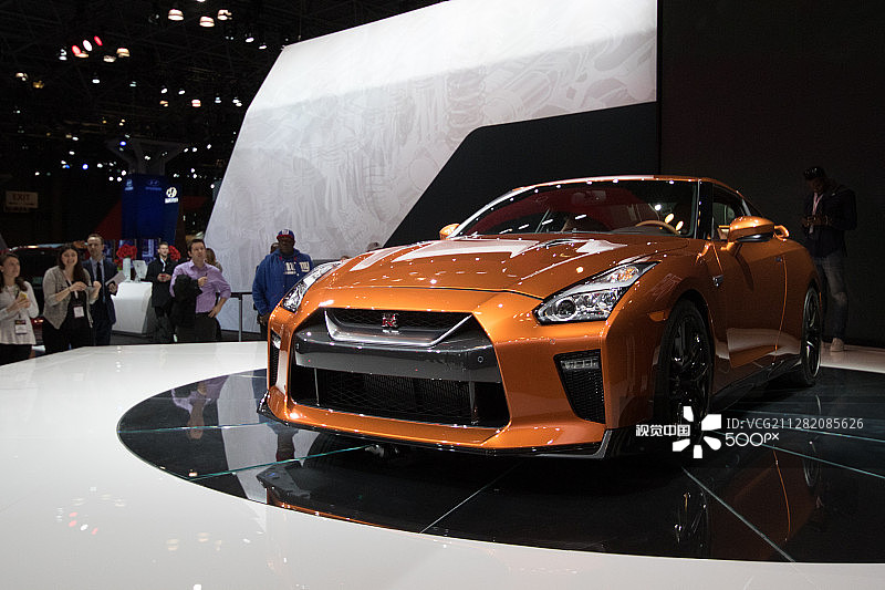 纽约车展上的2017尼桑GTR图片素材