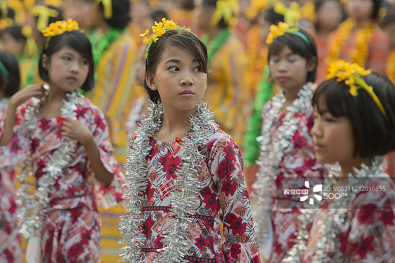 亚洲缅甸曼德勒泼水节图片素材