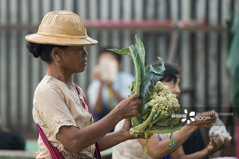 亚洲缅甸仰光市场食品蔬菜图片素材