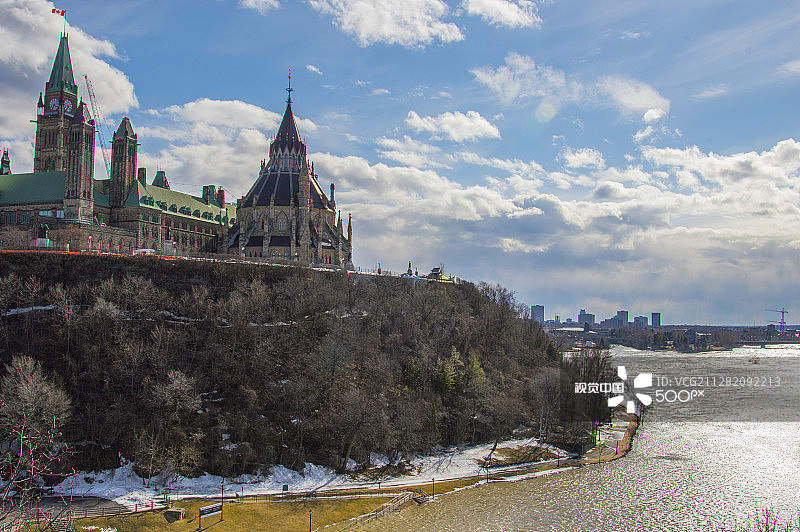 议会大厦后图片素材