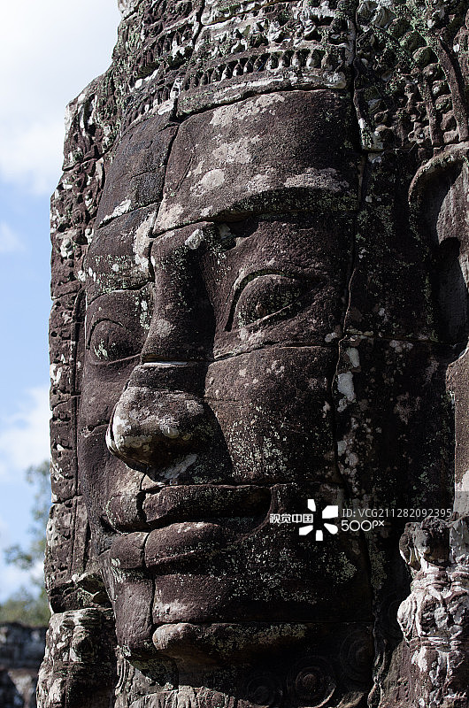 吴哥通王城巴戎寺的巨大洛克什瓦拉石面像图片素材