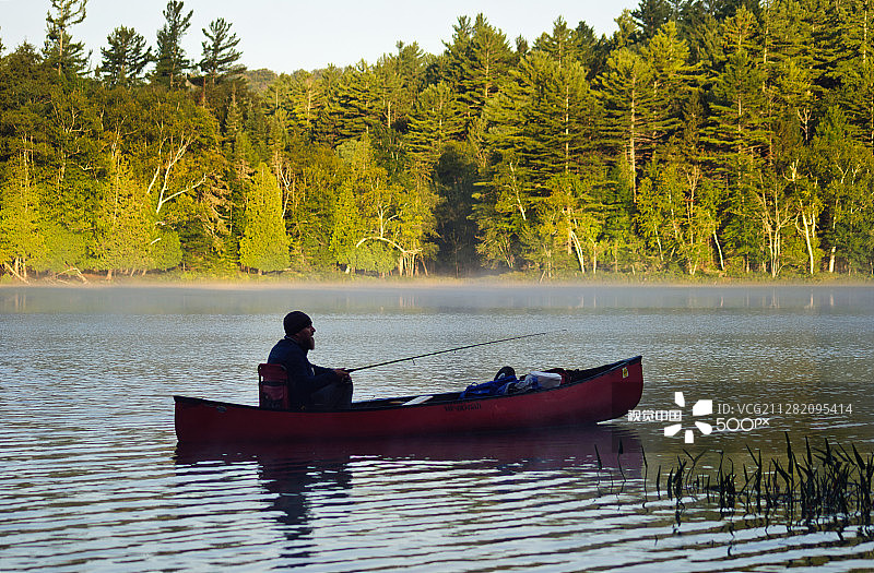 阿迪朗达克钓鱼图片素材