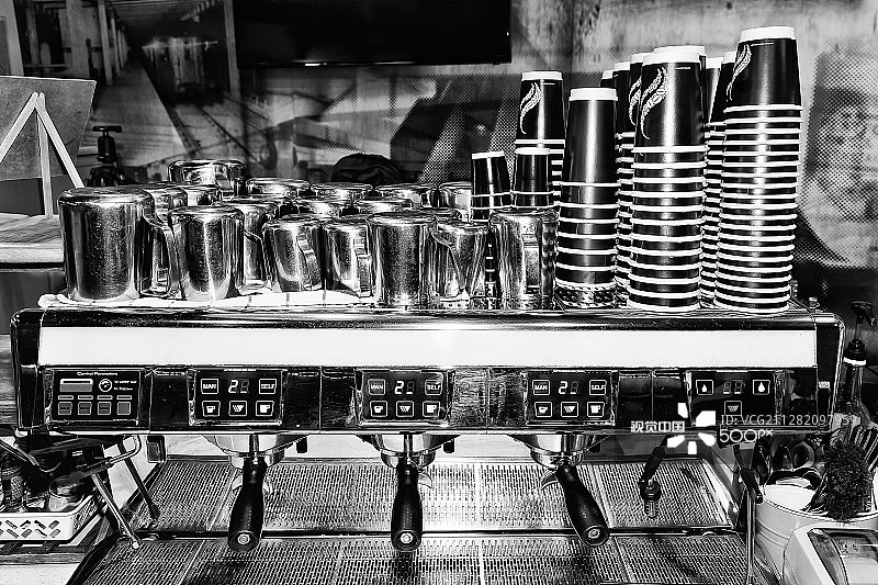 黑咖啡和牛奶图片素材