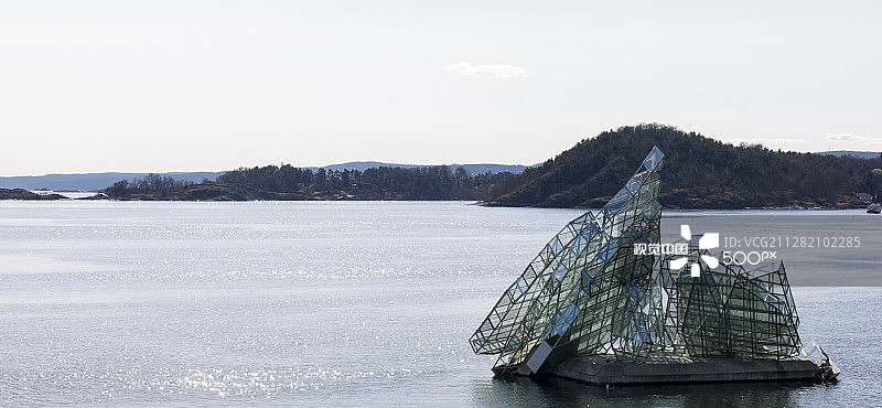 峡湾中的冰山图片素材