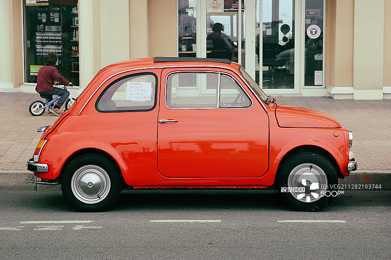 复古菲亚特500汽车图片素材