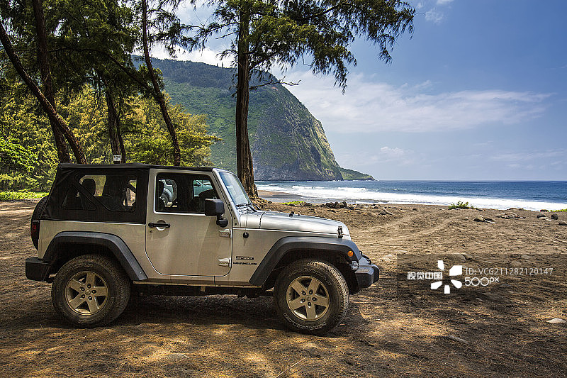 夏威夷怀皮奥山谷黑沙滩图片素材