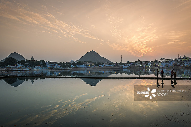 印度拉贾斯坦邦普什卡 घाट的倒影图片素材