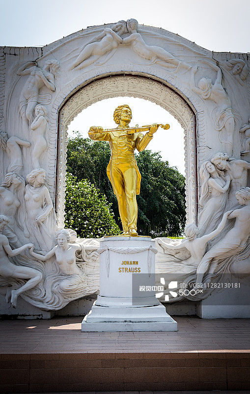 约翰·施特劳斯雕像图片素材
