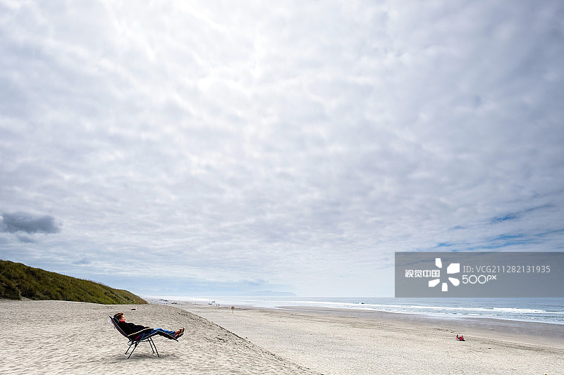 在俄勒冈海岸放松图片素材