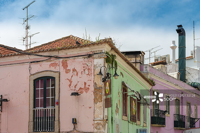 卡斯卡伊斯老城区街道的外墙图片素材