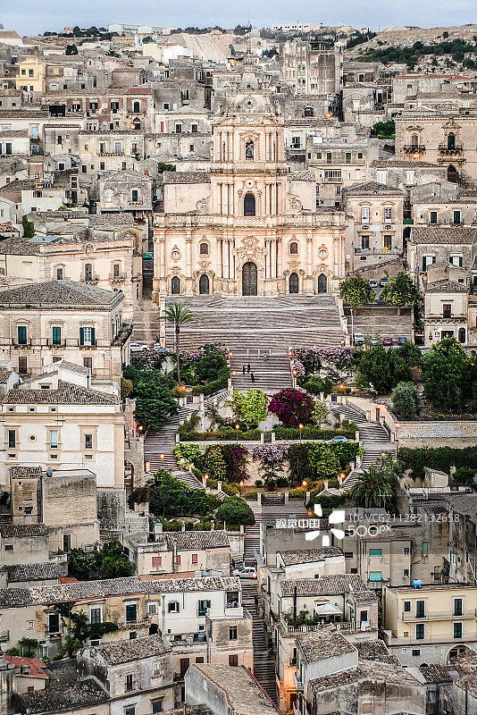西西里岛莫迪卡的迷人村庄图片素材