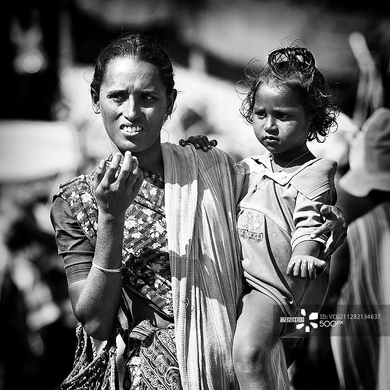 阿朱纳市场的乞丐图片素材
