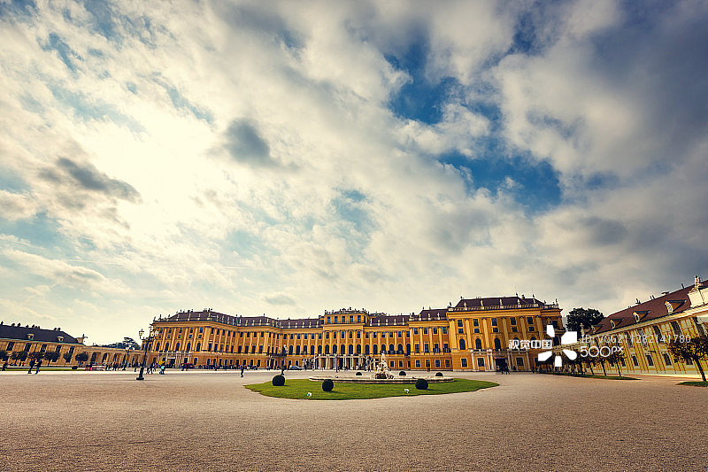 2016年10月14日，奥地利维也纳：美泉宫图片素材