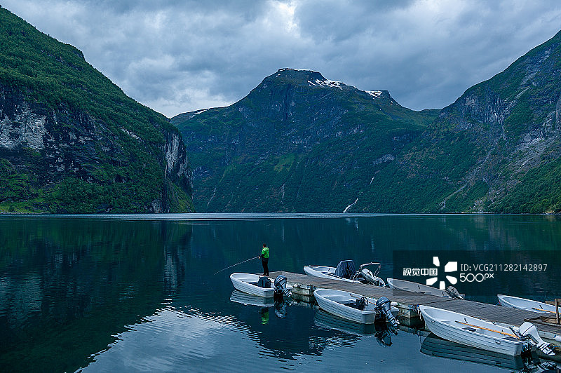 盖朗厄尔峡湾夜景图片素材