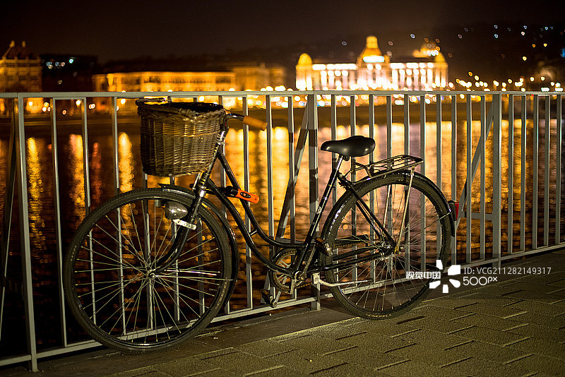 多瑙河夜景图片素材