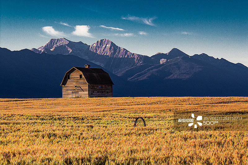 蒙大拿州的谷仓图片素材