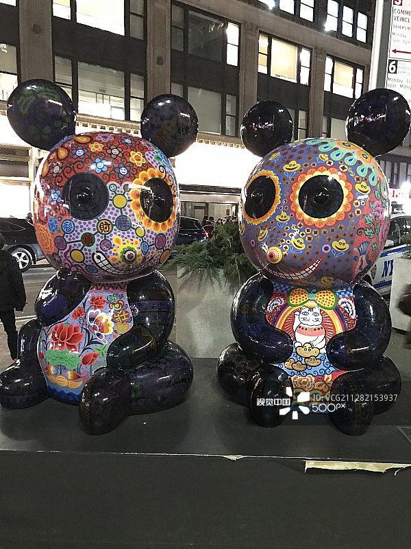 彩色熊猫图片素材