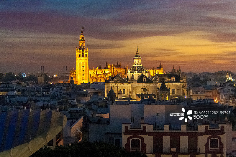 吉拉尔达图片素材