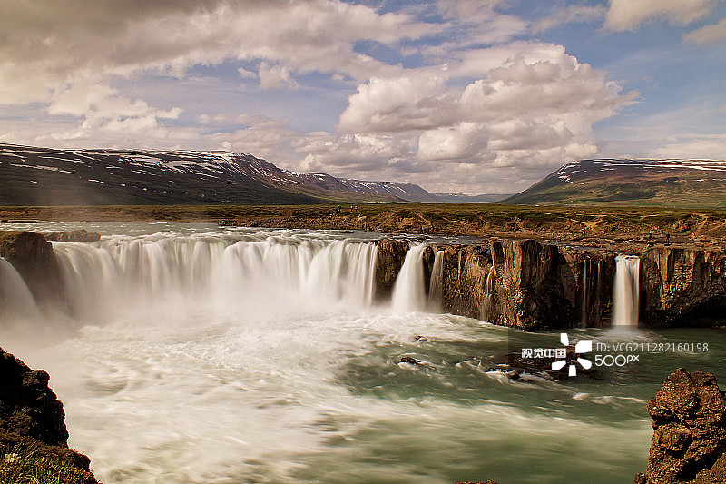 神灵瀑布图片素材