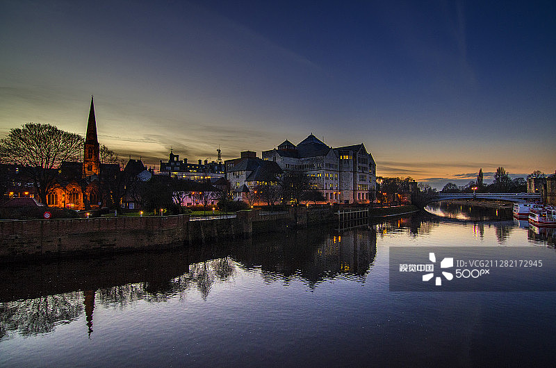 乌斯河的黄昏图片素材