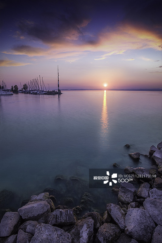 巴拉顿湖的壮丽日落图片素材