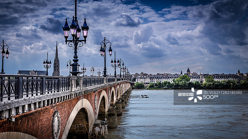 波尔多拿破仑桥图片素材