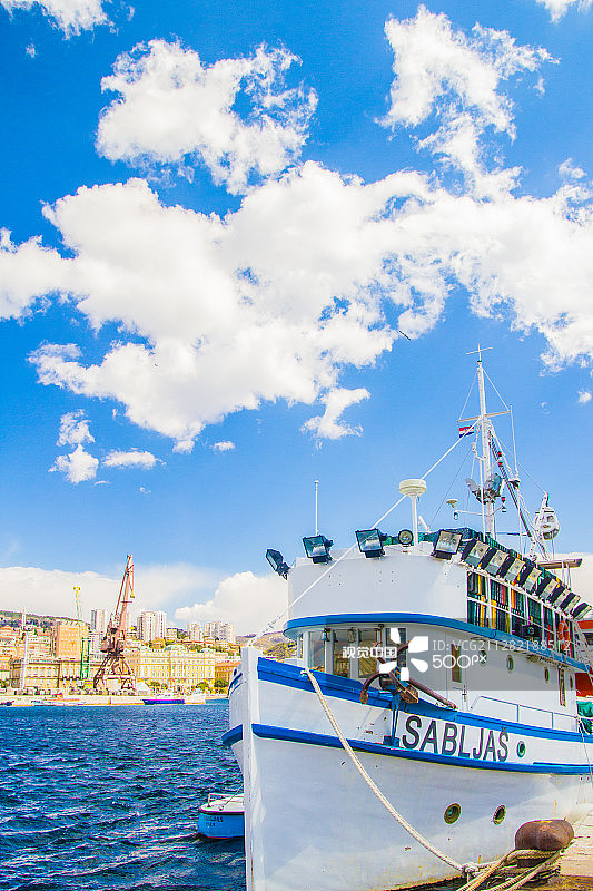 里耶卡图片素材