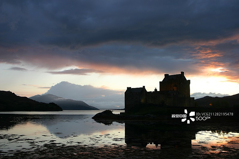 艾琳多南城堡的日落图片素材