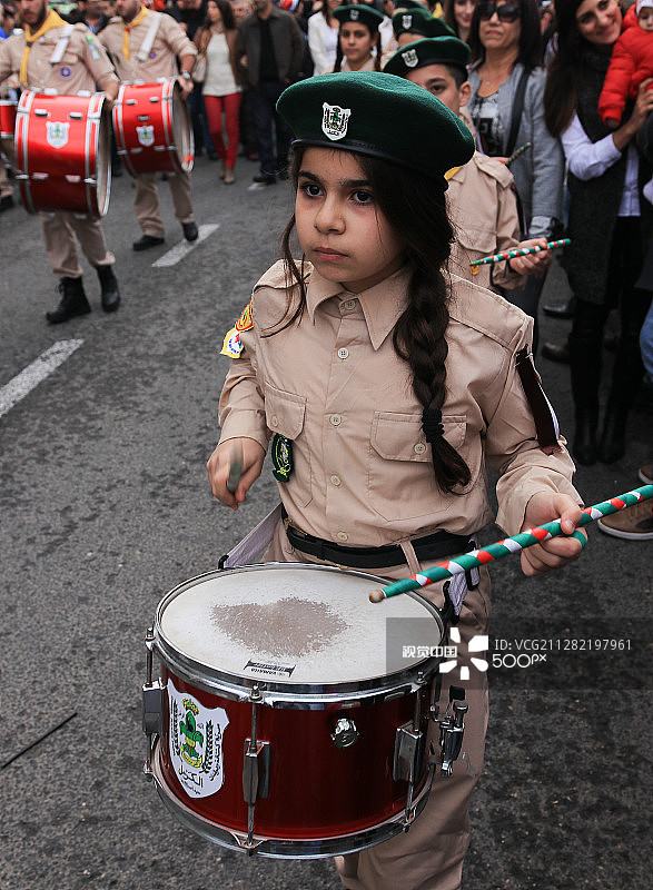 圣埃利亚斯主教学校的学生参加圣诞节活动图片素材