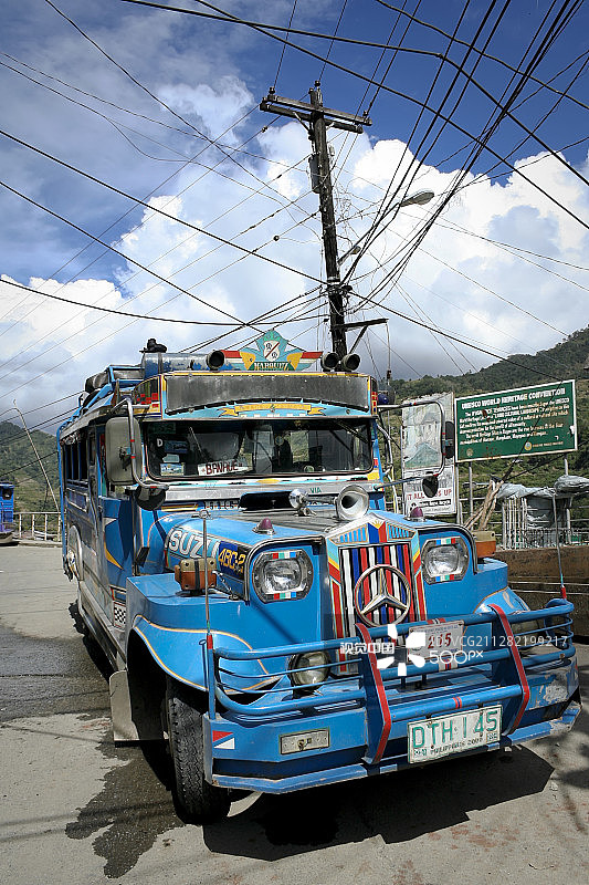 彩色菲律宾吉普尼本地交通图片素材