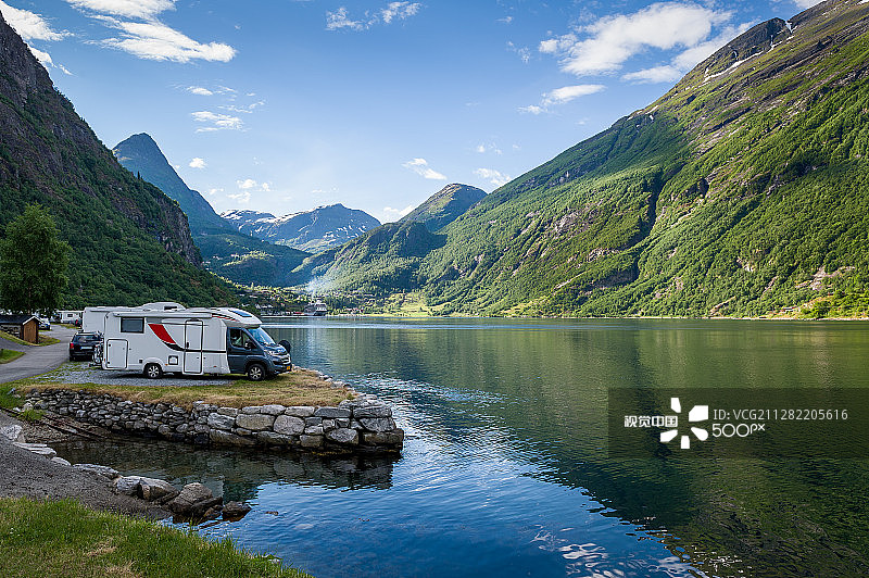 挪威盖朗厄尔峡湾露营图片素材