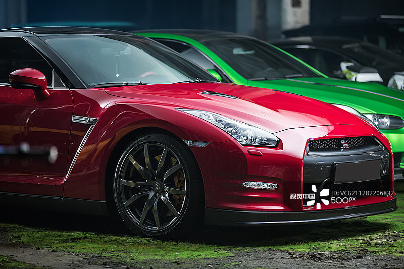 红黑日产GT-R改装图片素材