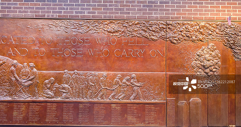 纽约市消防局的青铜浮雕纪念墙图片素材