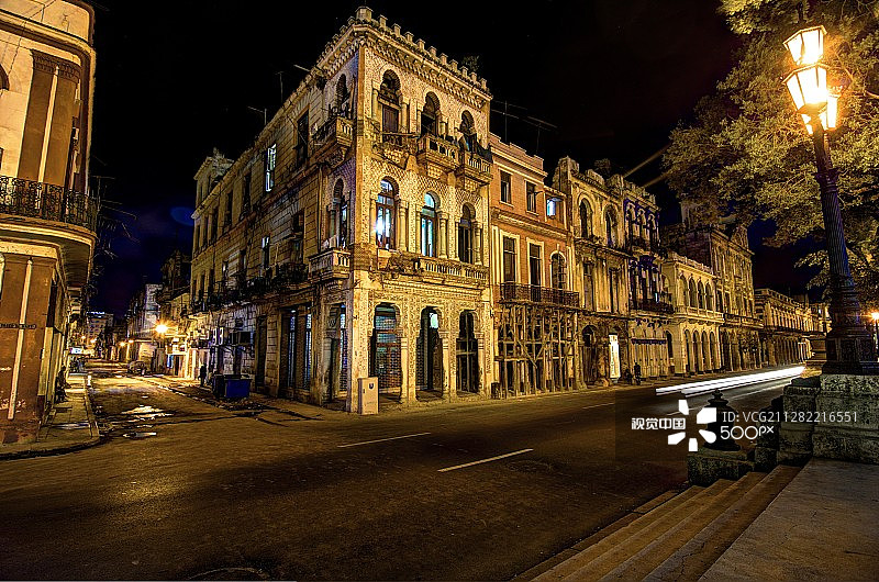夜晚的普拉多博物馆图片素材