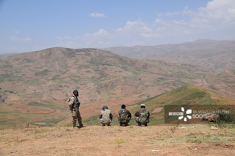 巴达赫尚省站岗的阿富汗士兵图片素材