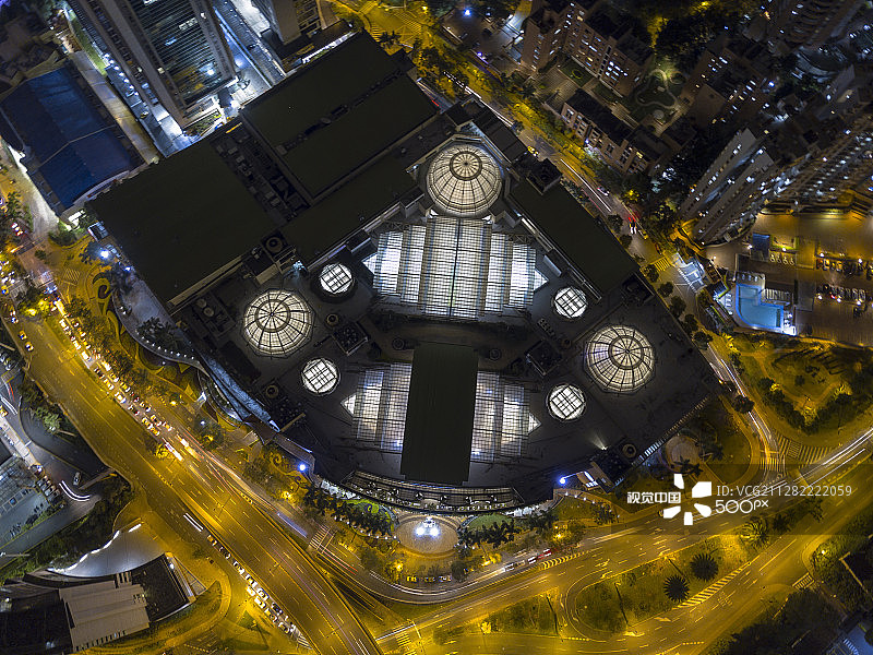 麦德林夜景图片素材