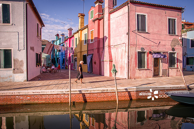 彩色布拉诺图片素材